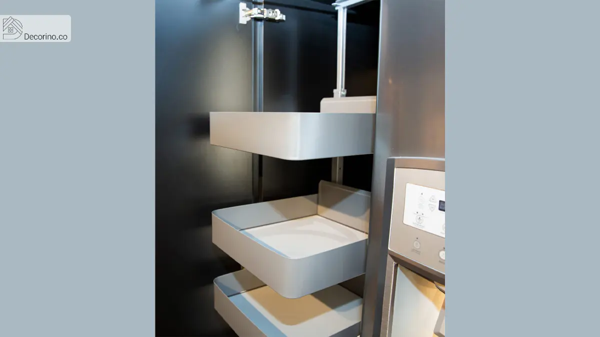 قفسه کشویی در کابینت (Pull-Out Pantry)